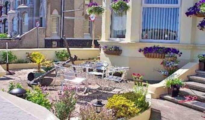 The Harbour Inn Ларн Экстерьер фото